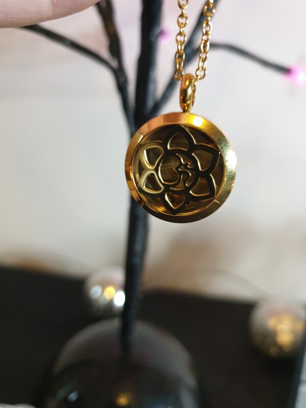 Collier aromatique fleur